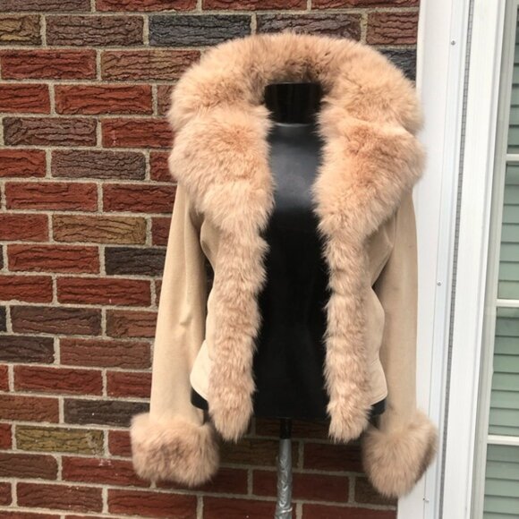 Real Fox Fur Suede Jacket. - Picture 4 of 8